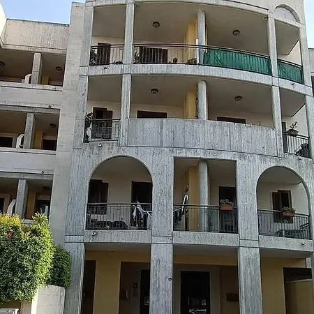 Appartamento A Cinque Minuti Dal Centro Di Lecce Exterior photo